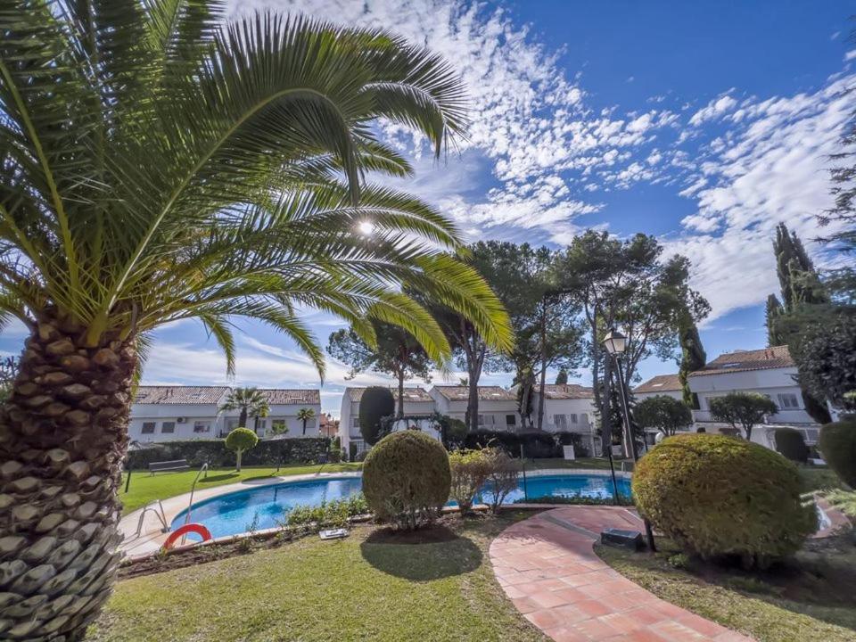 Ferienwohnung Penthouse On The Golden Mile Marbella Exterior foto