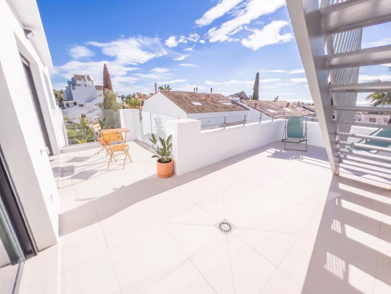 Penthouse On The Golden Mile Marbella Exterior foto