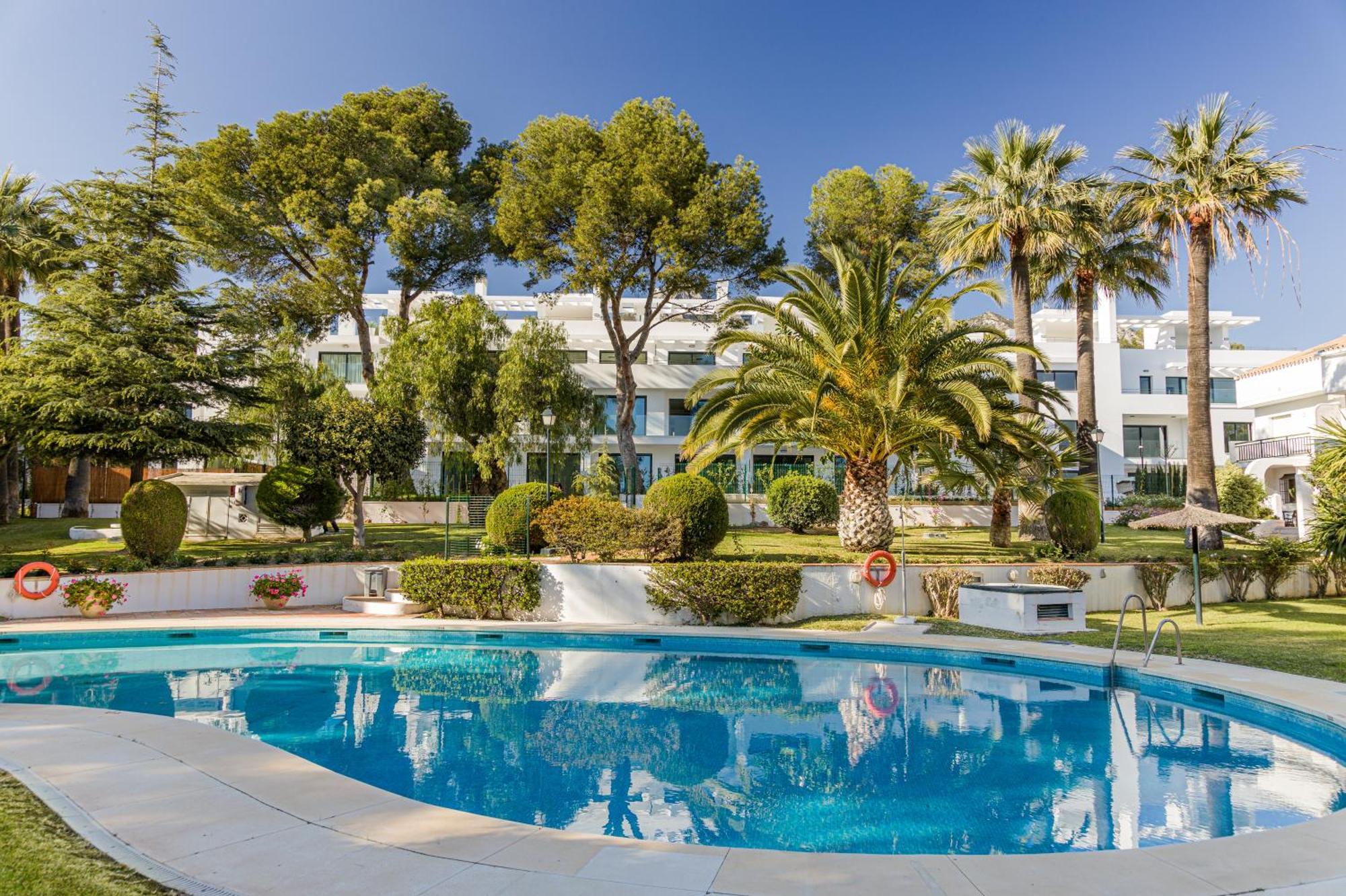Penthouse On The Golden Mile Marbella Exterior foto