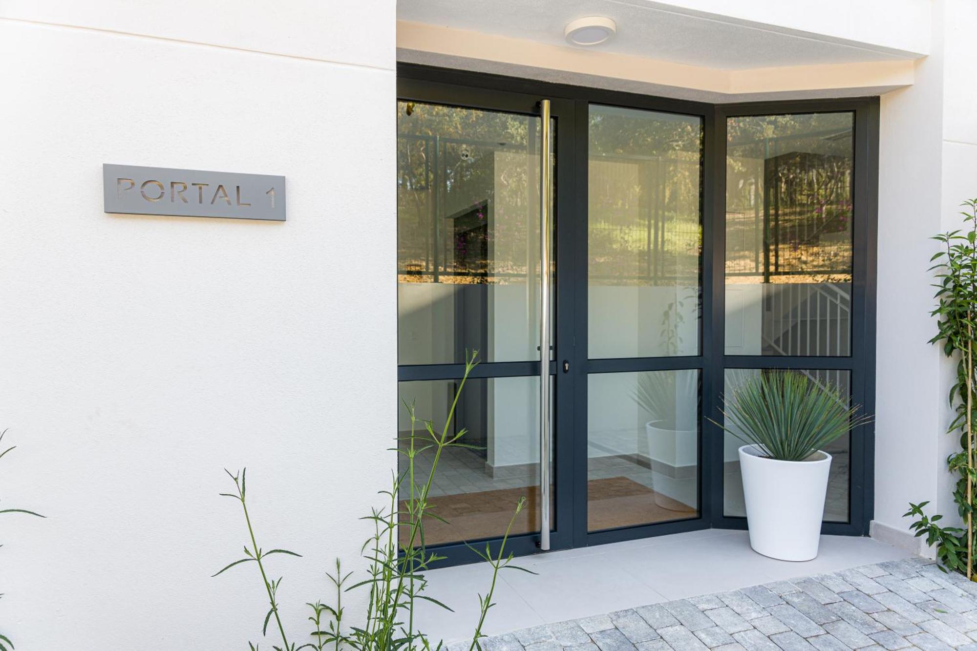 Penthouse On The Golden Mile Marbella Exterior foto